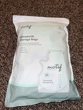 Motif Medical Breastmilk Storage Bags - White & Mint